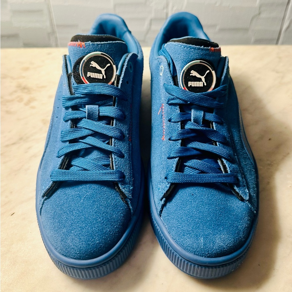 Puma Men's Vibrant Blue Suede Sneakers NWOT